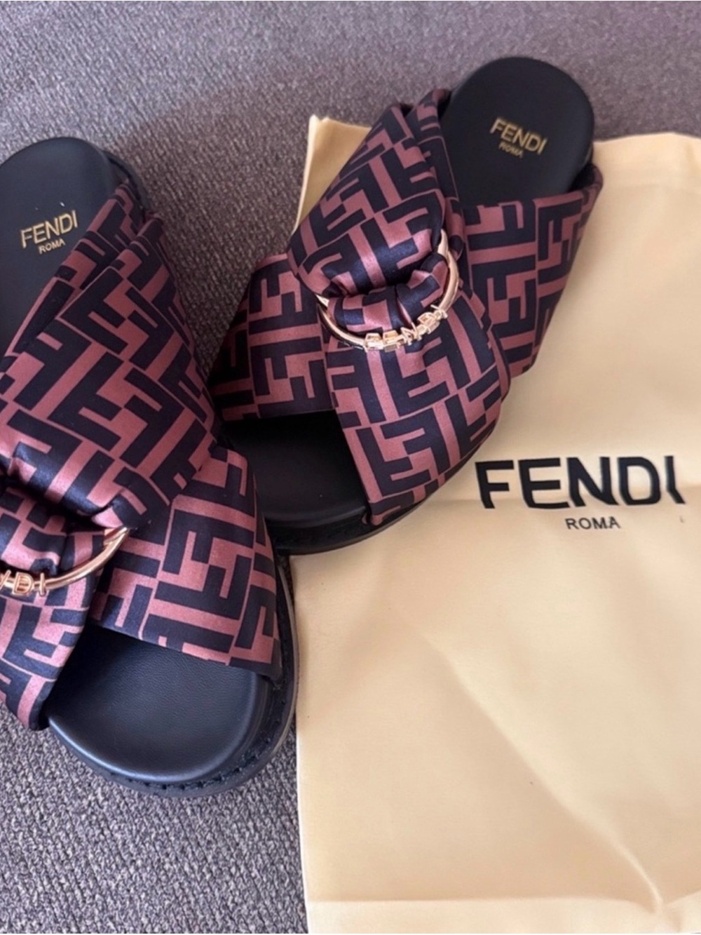 Women's Fendi Feel Satin Slides